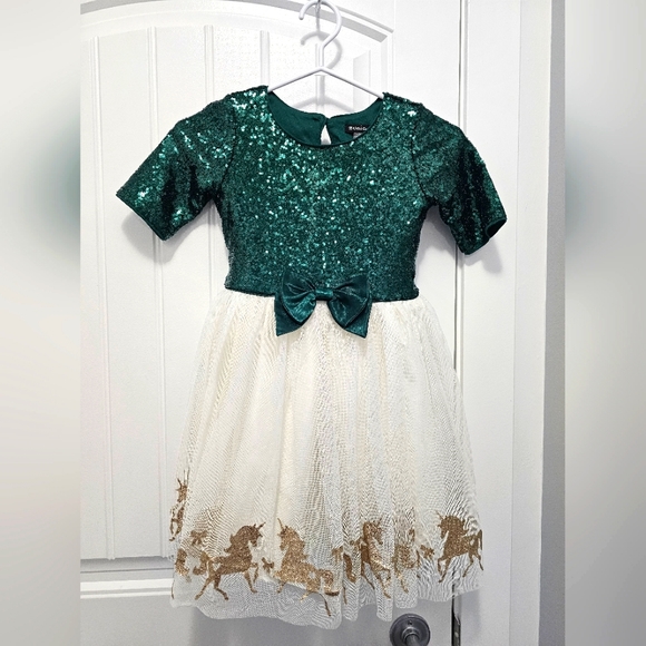 Zunie Green Dress - Picture 1 of 3